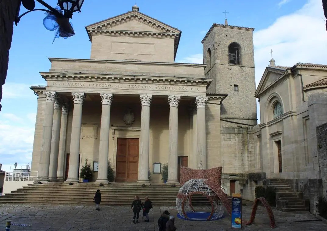 San Marino, Piazzale Domus Plebis, Basilica del Santo, Belfry and on the right the Basilica of the Holy Crypt