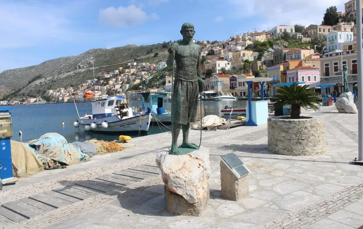 Symi, Gialos Port, Statue of Stathis Hatzis, the famous diver