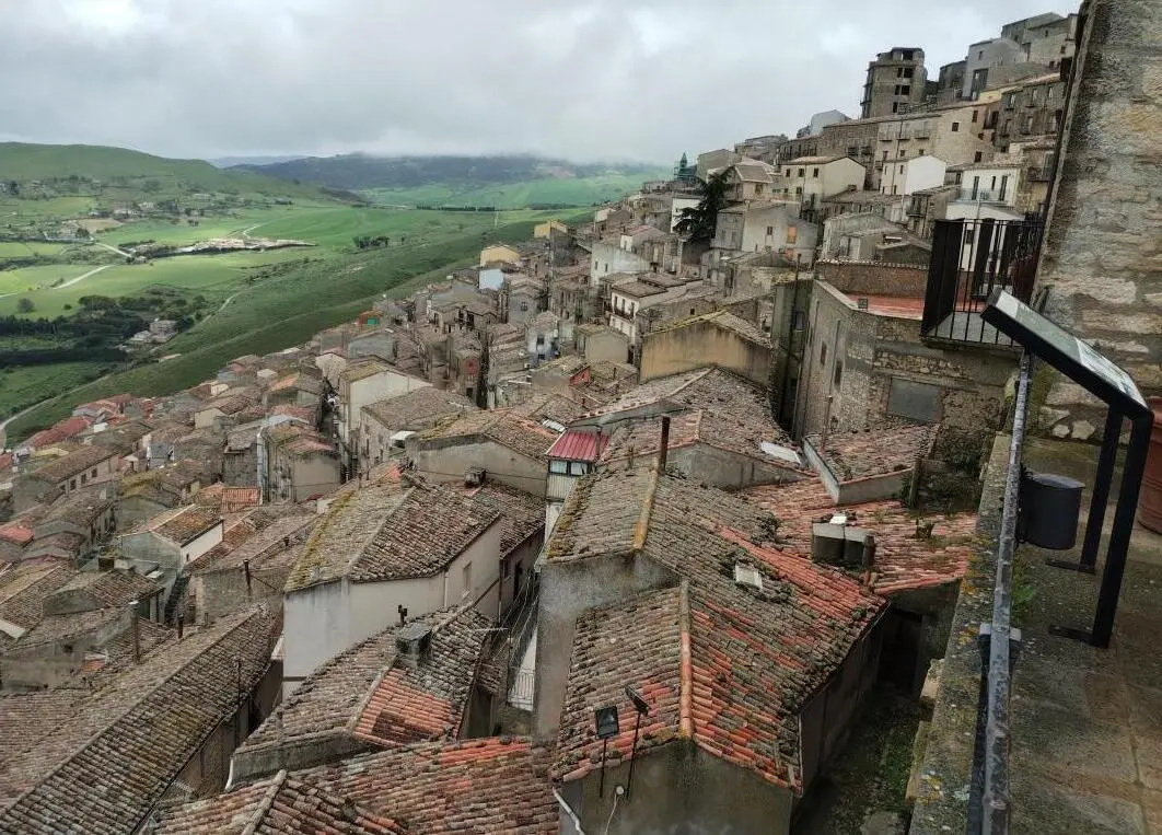 Gangi seen from the upper terrace of the village
