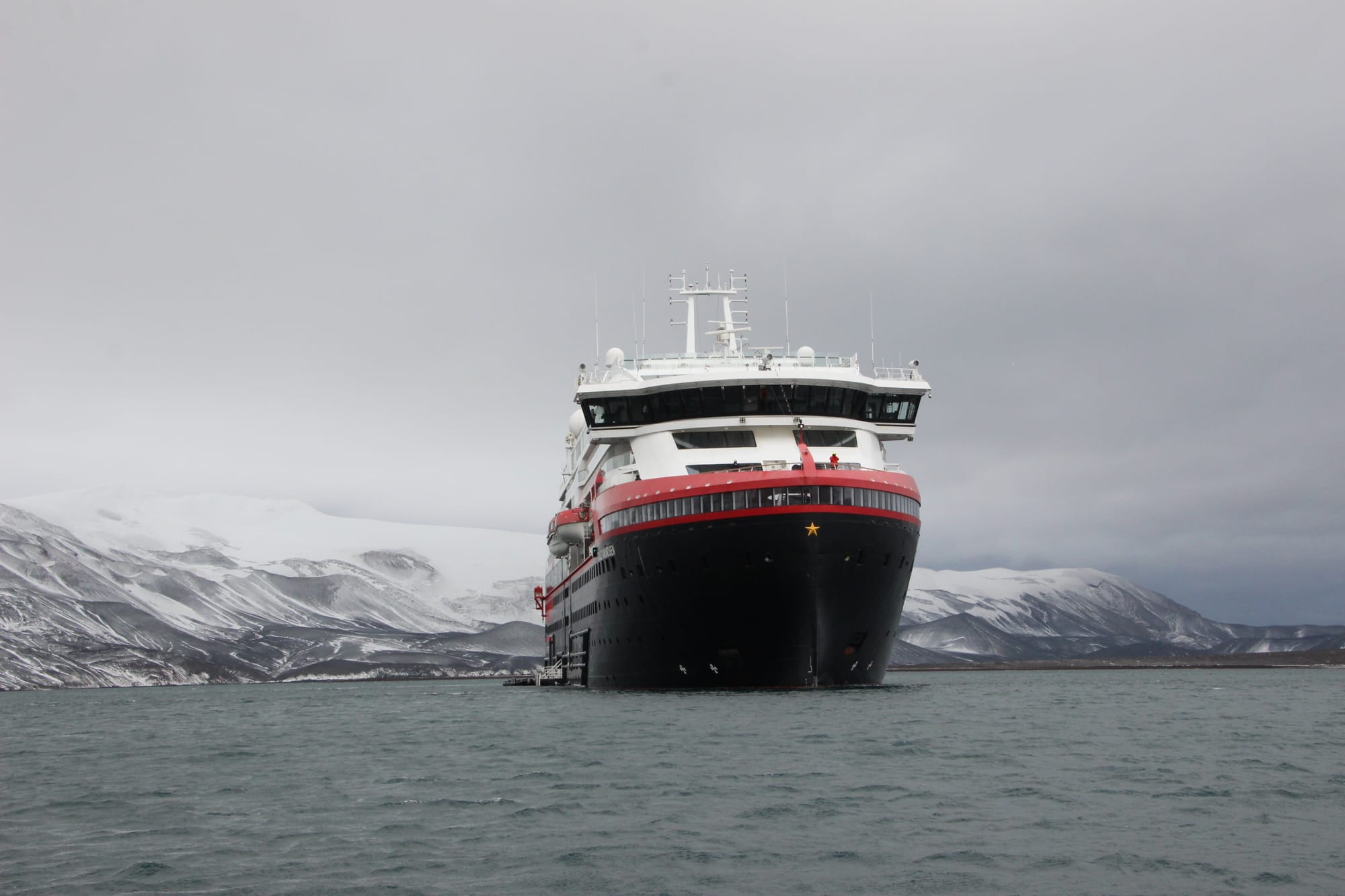 MS Roald Amundsen