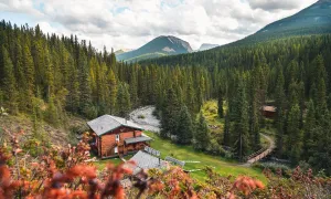 Where to Stay in Banff National Park (Cabins, Camping, and Cozy Lodges)